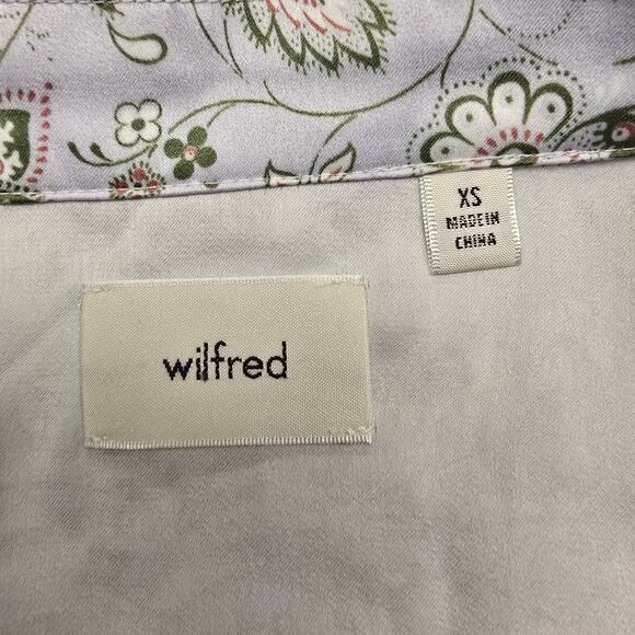 NWT NEW Women's Wilfred Silky Feel Paisley Lavender Button Down Blouse | Size XS - Picture 7 of 10